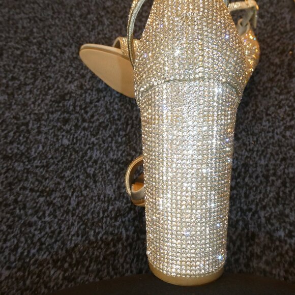 Steve Madden Carrson silver crystal ankle strappy block-heel sandals Size 6.5 - Picture 8 of 8